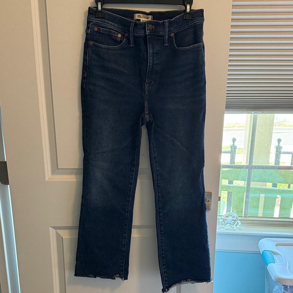 Madewell Cali Demi Boot Cut Jeans Unfinished Hem - Picture 2 of 10